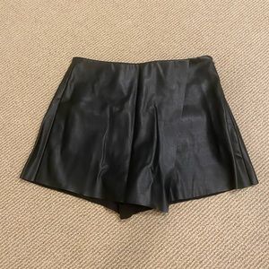 Faux Leather Black mini skort